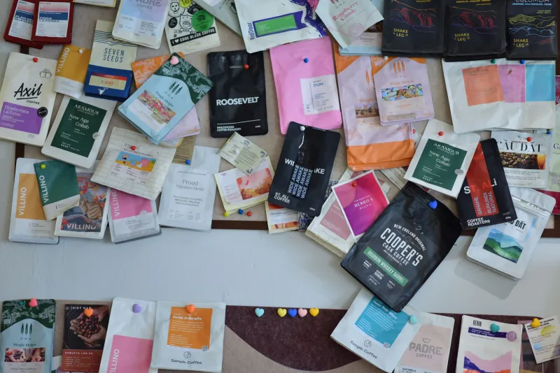 The Label Between You and the Cup: Learning to Read Tasting Notes Critically